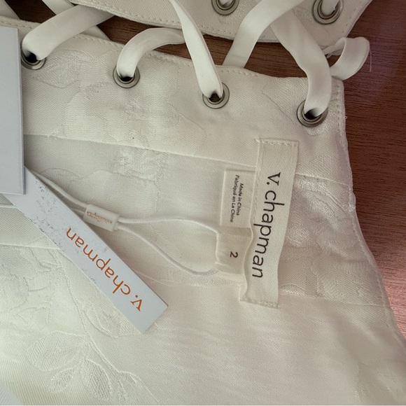 V. Chapman Lucia
Strapless Pearl- Embellished A-line Midi Dress - Picture 6 of 15